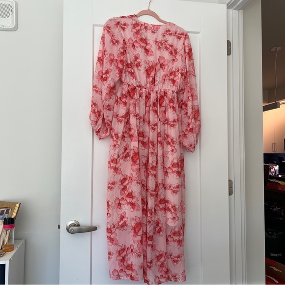 Chicwish floral pink smocked midi dress - Picture 5 of 6